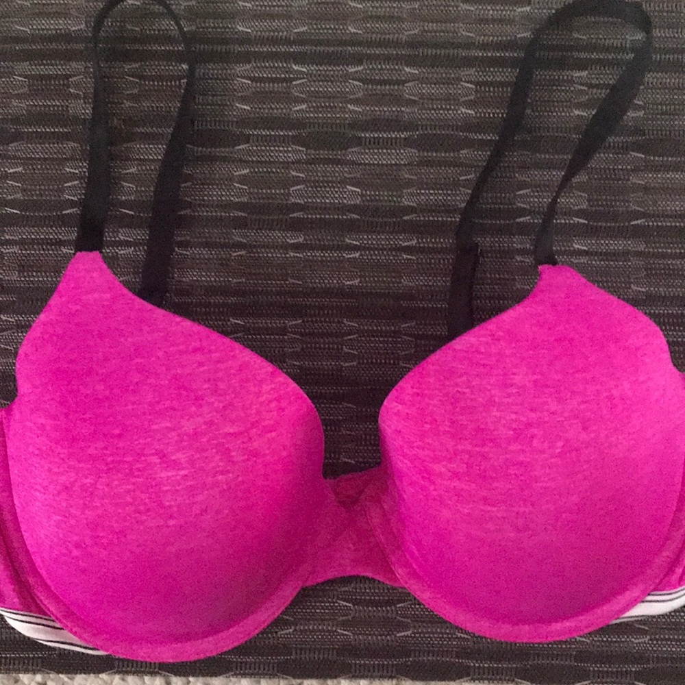 Victoria’s Secret Uplift Semi Demi Bra 36 D